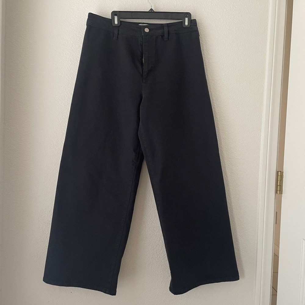 Cropped wide leg jeans- worn once.